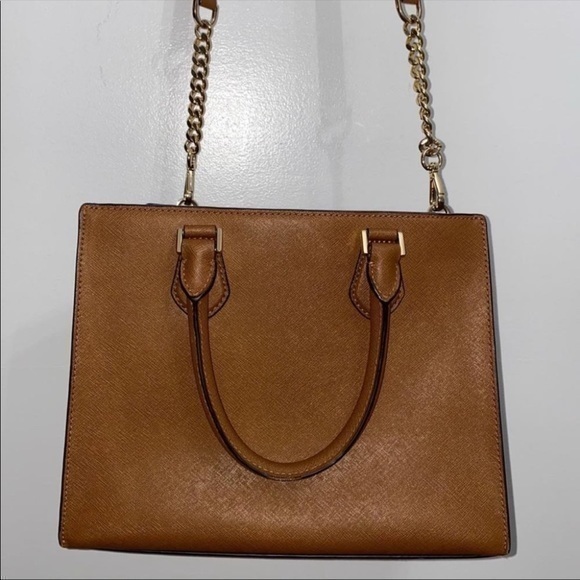 SOLD- Michael Kors East West Bridgette Saffiano leather - Picture 5 of 10